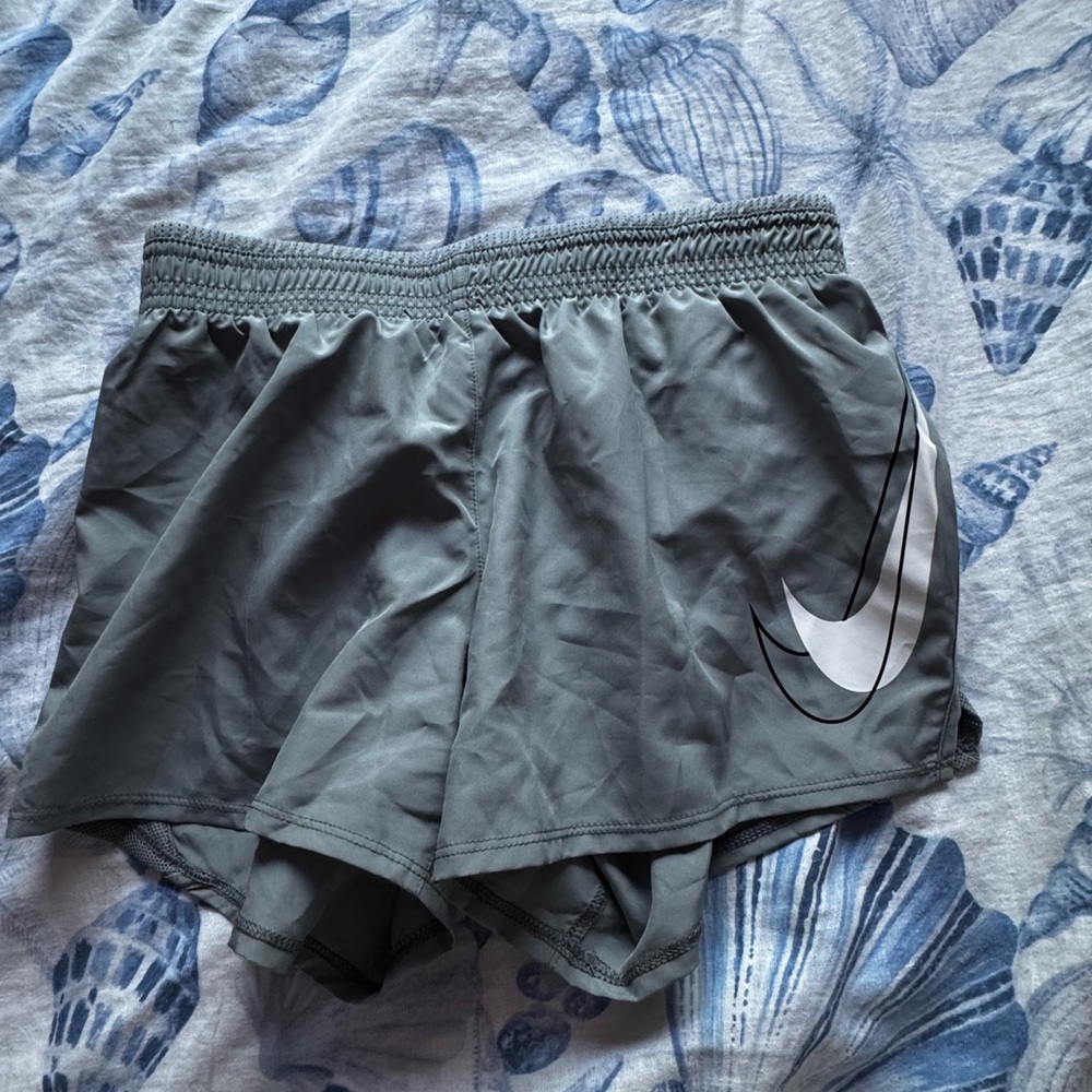 Nike Dri-FIT Light Gray Shorts
